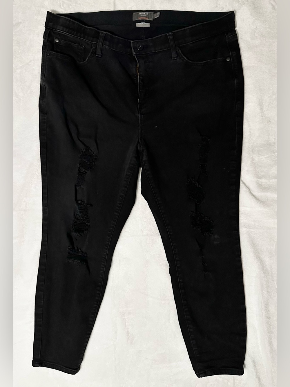 Size 20 Short Torrid Black Ripped Skinny Jeans